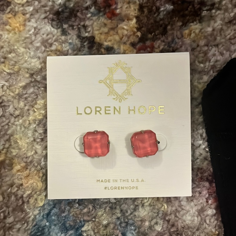 Loren Hope Sophia Stud Earrings Coral NWT